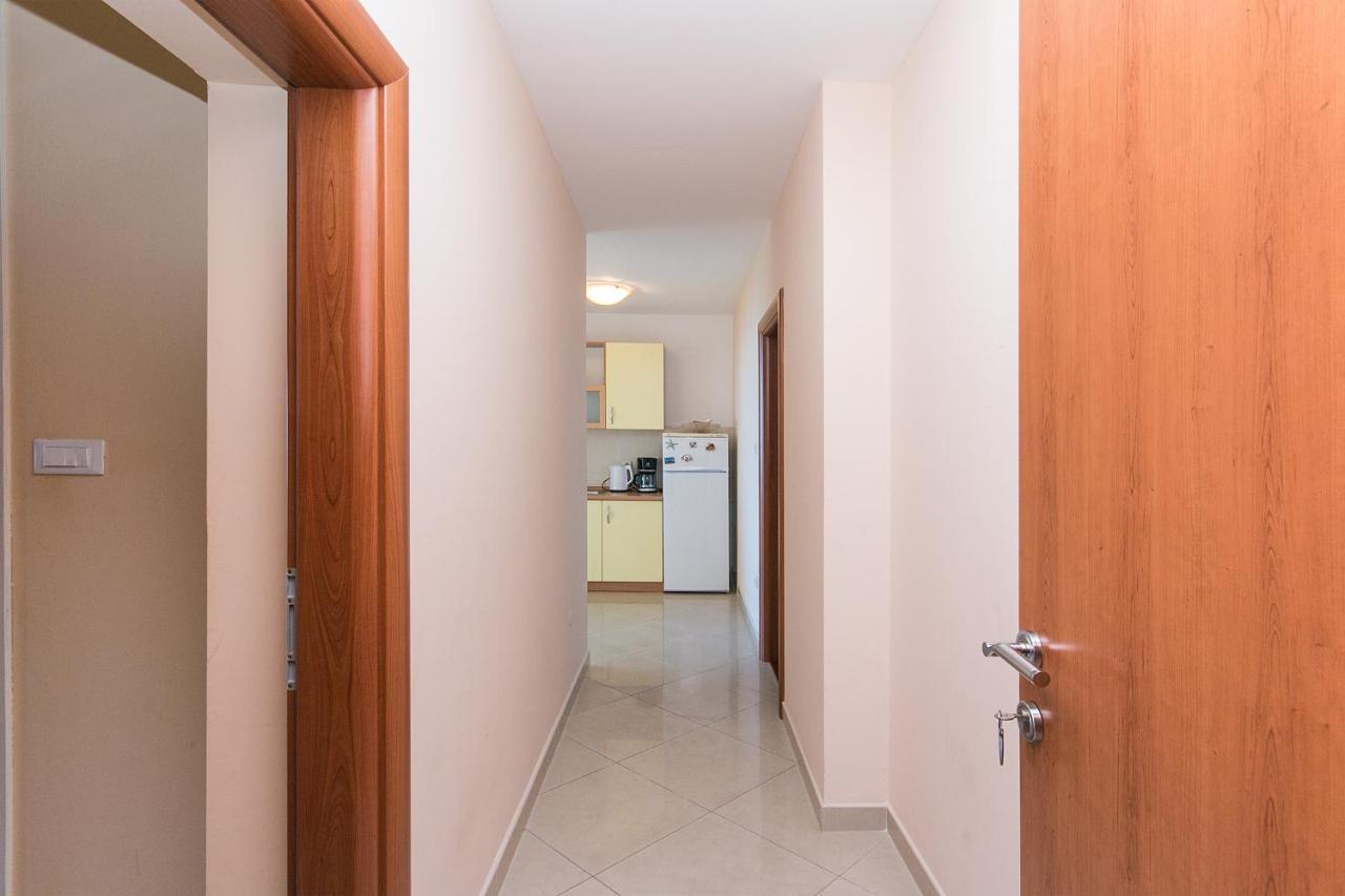 Apartments Sekulic Brela Exterior foto